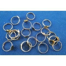 Fingerring verstellbar Tombak gebeizt 18mm 3x1mm Platte 10mm 20 Stück